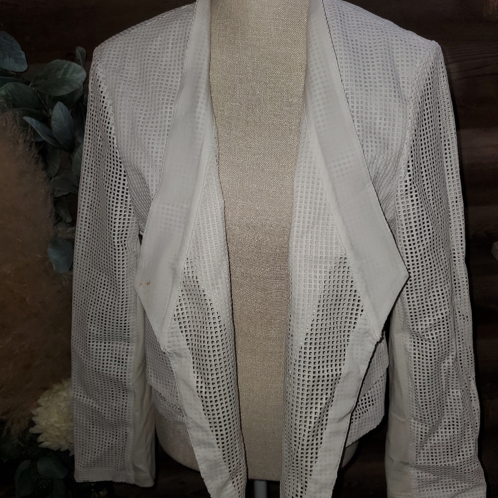 🤍 Chico's white mesh jacket 🤍